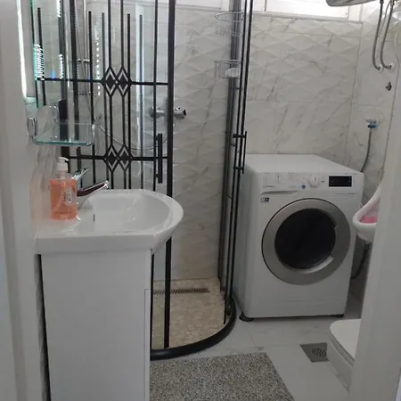 Trosoban Sarajevo, Ilidza Centar *