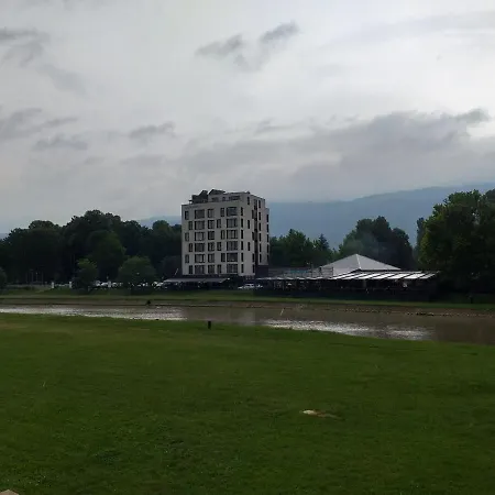 Trosoban Sarajevo, Ilidza Centar Daire