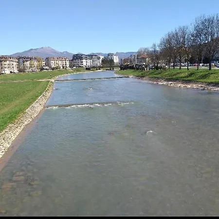 Apartment Trosoban Sarajevo, Ilidza Centar *