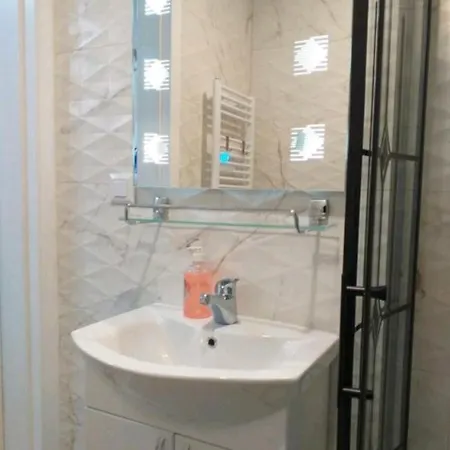 Trosoban Sarajevo, Ilidza Centar *