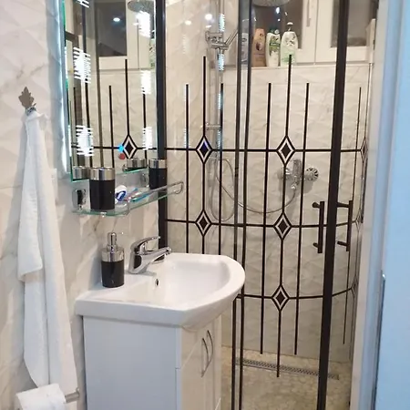 Trosoban Sarajevo, Ilidza Centar Saraybosna