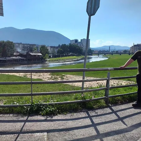 Trosoban Sarajevo, Ilidza Centar * 塞拉耶佛