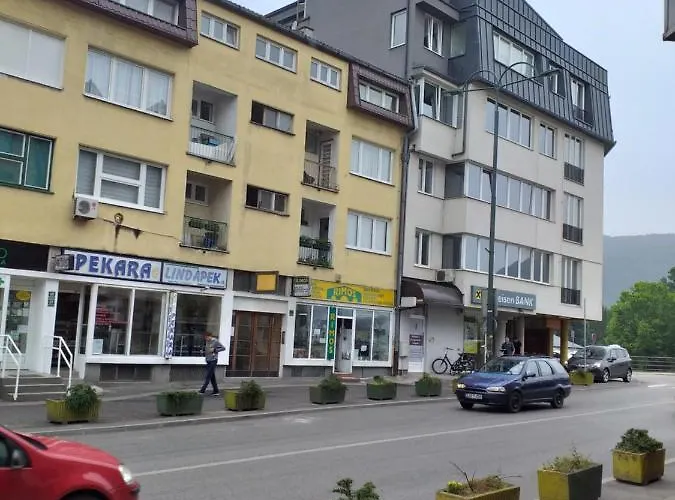 Trosoban Sarajevo, Ilidza Centar *