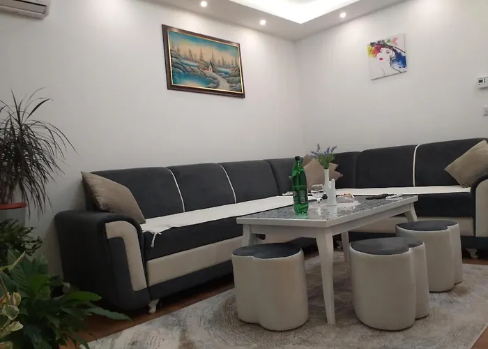 Trosoban Sarajevo, Ilidza Centar * סראייבו