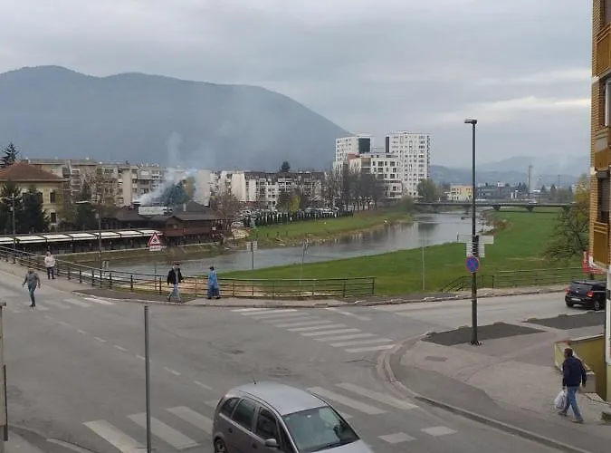 דירה Trosoban Sarajevo, Ilidza Centar