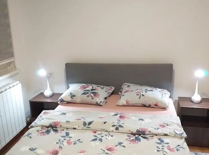 דירה Trosoban Sarajevo, Ilidza Centar