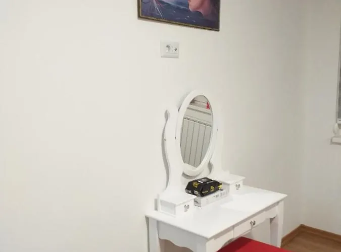 דירה Trosoban Sarajevo, Ilidza Centar *