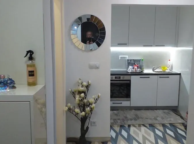 Trosoban Sarajevo, Ilidza Centar