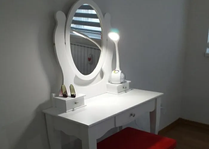 Trosoban Sarajevo, Ilidza Centar * סראייבו